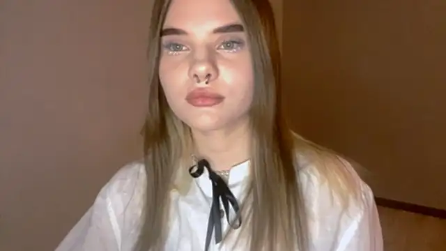 CarolinePepper online show from 02/18/25, 04:25