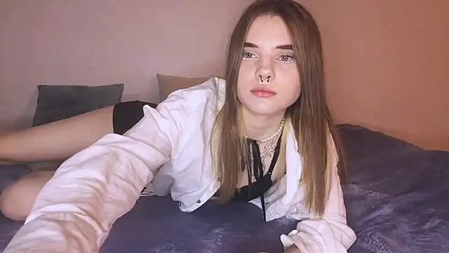 CarolinePepper online show from 02/18/25, 07:30