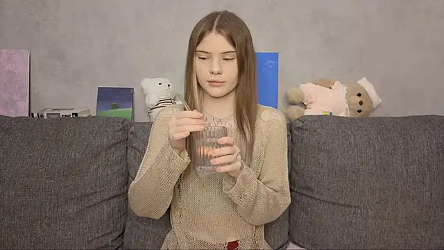 CarolinePepper online show from 05/22/26, 01:31