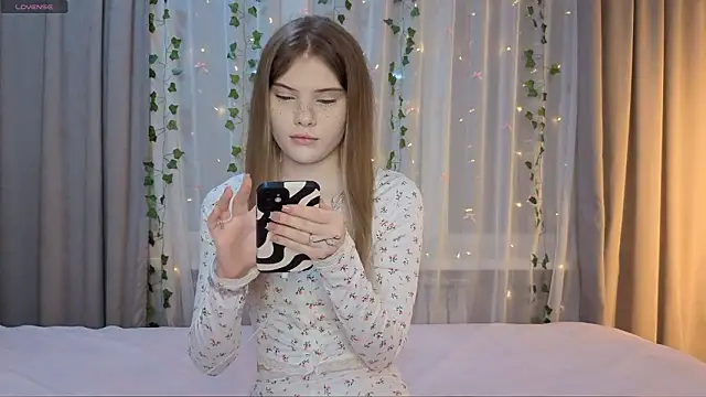 CarolinePepper online show from 03/20/26, 01:56