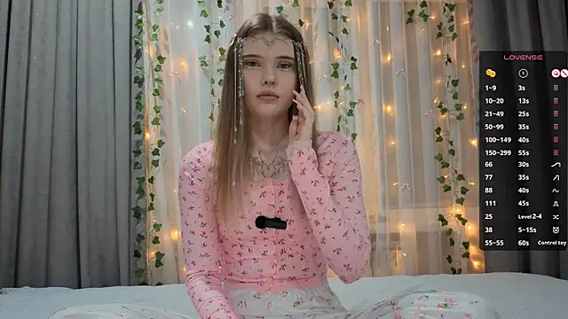 CarolinePepper online show from 01/09/26, 01:29