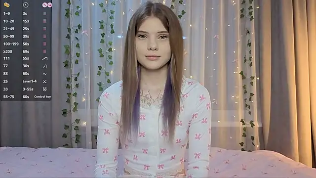 CarolinePepper online show from 04/16/26, 01:56