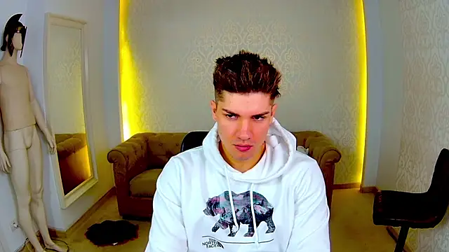 MaxKaiden online show from 02/10/26, 06:23