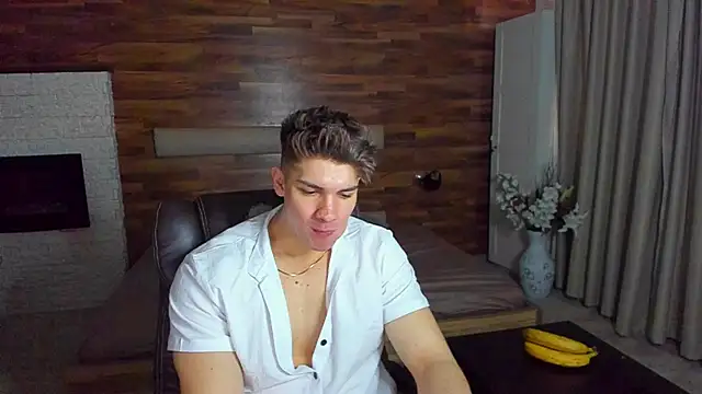 MaxKaiden online show from 03/11/26, 05:34