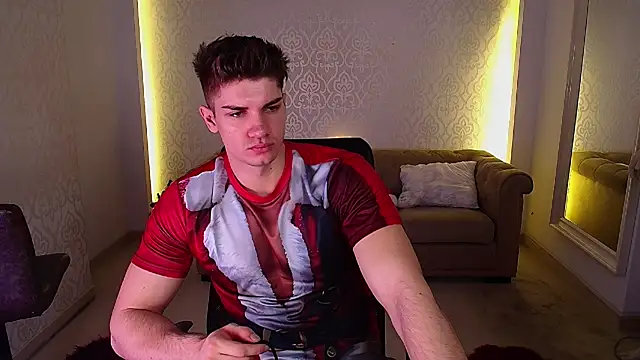 MaxKaiden online show from 11/26/25, 05:29