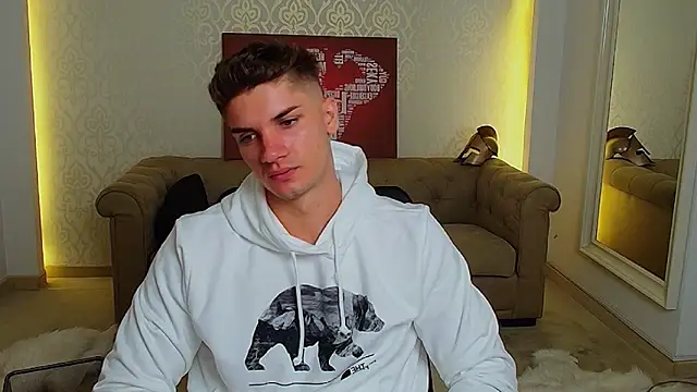 MaxKaiden online show from 09/17/25, 04:25