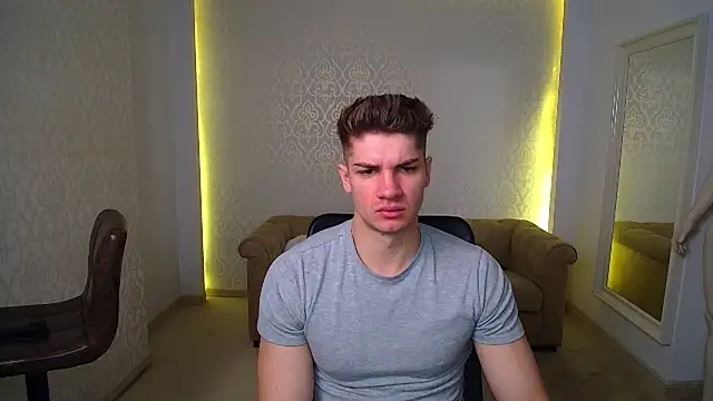 MaxKaiden online show from 02/05/26, 05:47