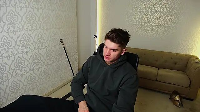 MaxKaiden online show from 11/22/25, 05:39