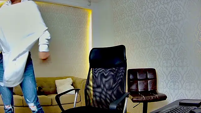 MaxKaiden online show from 03/03/26, 05:36