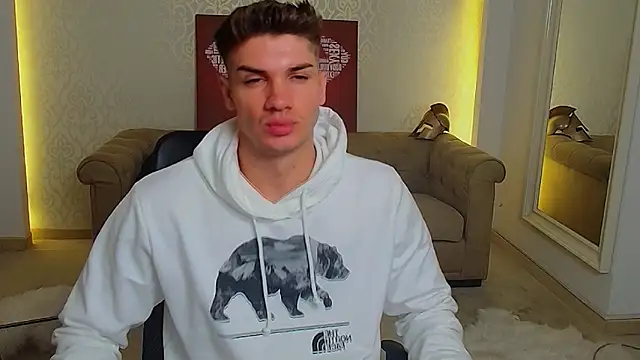 MaxKaiden online show from 09/19/25, 04:49