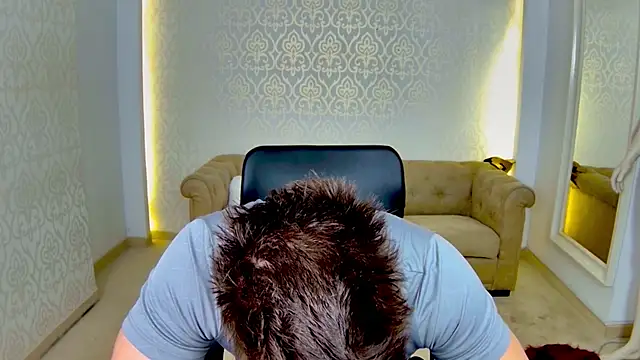 MaxKaiden online show from 04/15/26, 06:08