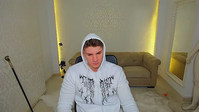 MaxKaiden online show from 11/06/25, 05:44