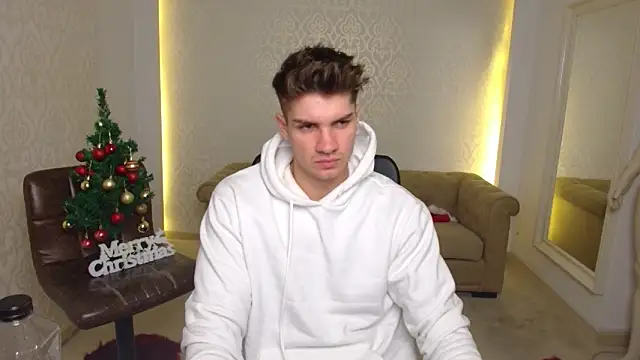 MaxKaiden online show from 12/22/25, 06:08