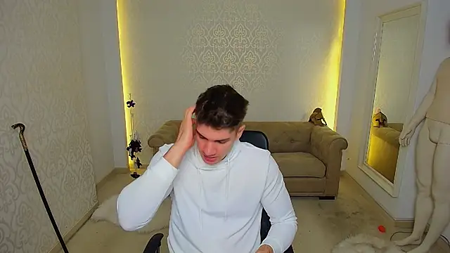 MaxKaiden online show from 11/12/25, 05:44