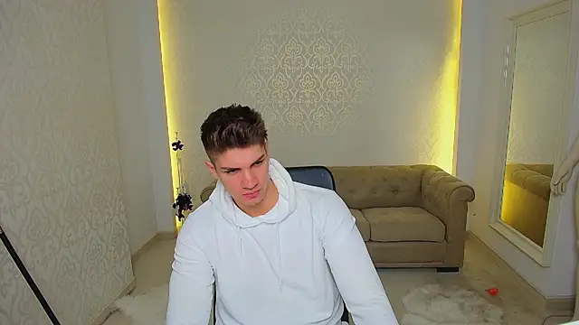 MaxKaiden online show from 11/05/25, 05:43