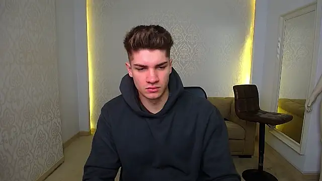 MaxKaiden online show from 02/06/26, 06:42