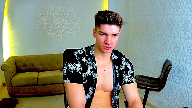 MaxKaiden online show from 02/20/26, 06:26