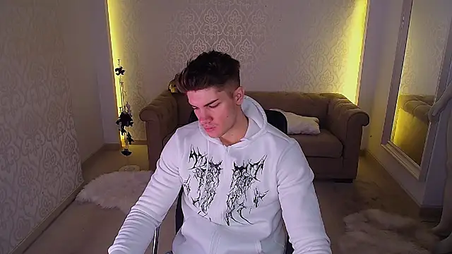 MaxKaiden online show from 11/25/25, 05:41