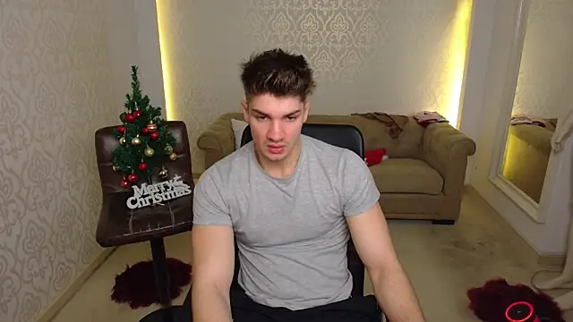 MaxKaiden online show from 12/19/25, 06:05