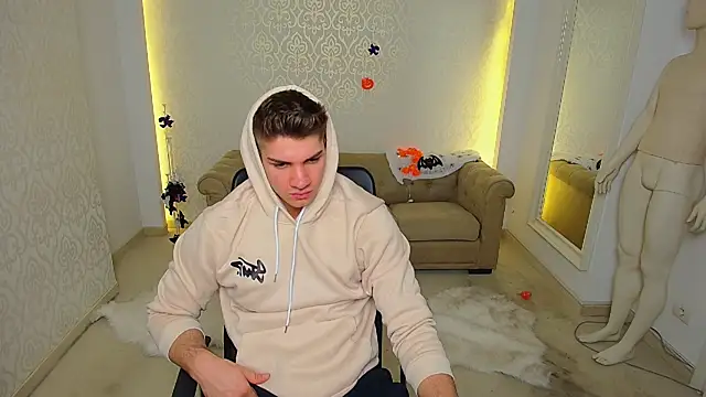 MaxKaiden online show from 10/29/25, 05:50