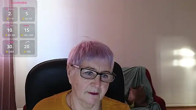 Snapshot of Sandra_Snowflake chatting on 02/02/26, 11:31 Sandra Snowflake online show from 02/02/26, 11:31