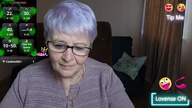 Snapshot of Sandra_Snowflake chatting on 03/17/26, 04:04 Sandra Snowflake online show from 03/17/26, 04:04