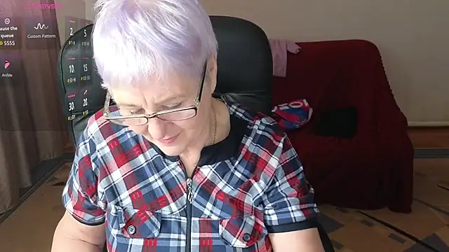 Snapshot of Sandra_Snowflake chatting on 02/13/26, 11:21 Sandra Snowflake online show from 02/13/26, 11:21