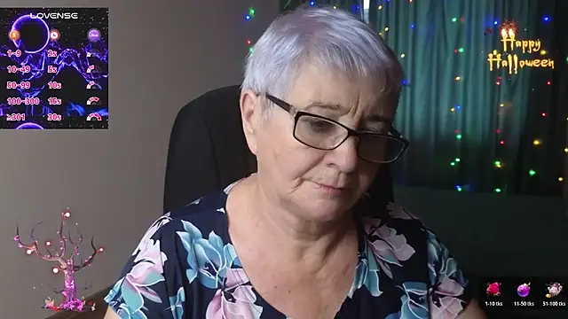 Sandra Snowflake online show from 10/28/25, 08:02