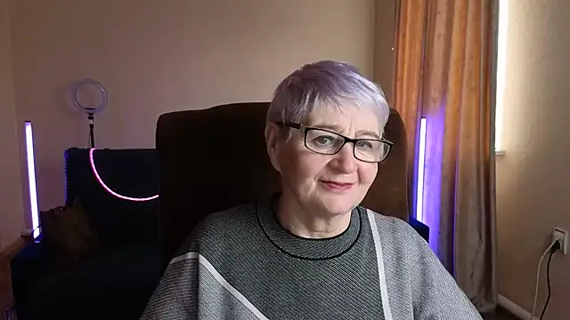 Snapshot of Sandra_Snowflake chatting on 04/08/26, 12:17 Sandra Snowflake online show from 04/08/26, 12:17