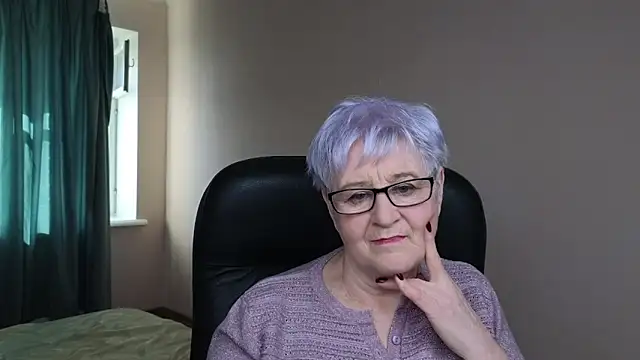 Sandra Snowflake online show from 03/20/25, 07:03