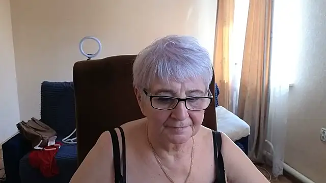 Snapshot of Sandra_Snowflake chatting on 04/23/26, 12:29 Sandra Snowflake online show from 04/23/26, 12:29