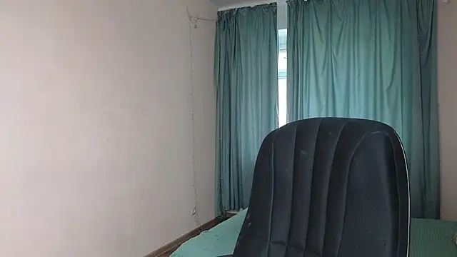 Sandra Snowflake online show from 10/17/25, 12:07