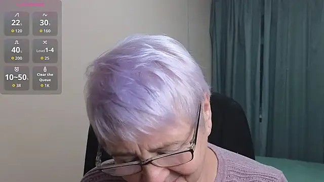 Sandra Snowflake online show from 11/17/25, 03:54