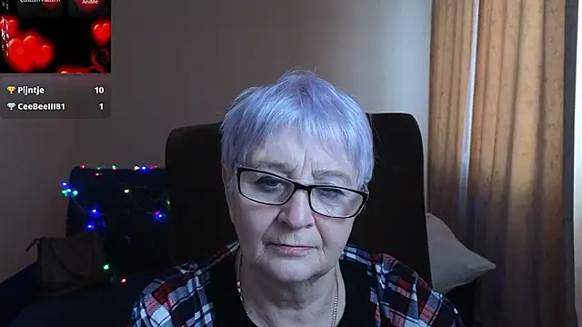 Snapshot of Sandra_Snowflake chatting on 02/20/26, 06:26 Sandra Snowflake online show from 02/20/26, 06:26