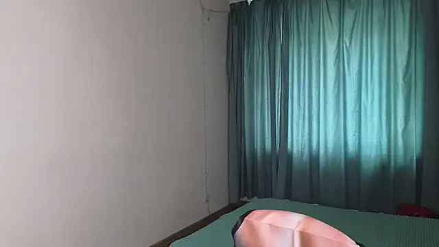 Sandra Snowflake online show from 10/10/25, 11:55