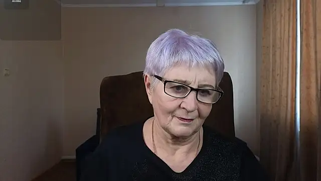 Snapshot of Sandra_Snowflake chatting on 02/04/26, 11:05 Sandra Snowflake online show from 02/04/26, 11:05