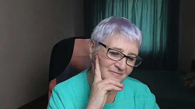 Sandra Snowflake online show from 10/21/25, 12:04