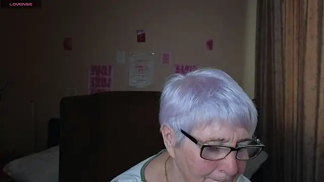 Snapshot of Sandra_Snowflake chatting on 05/07/26, 12:08 Sandra Snowflake online show from 05/07/26, 12:08