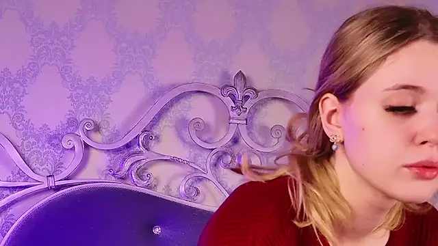 Snapshot of BECKI_VRES chatting on 10/10/25, 09:15 BECKI VRES online show from 10/10/25, 09:15