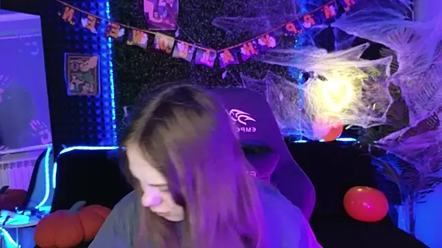 Dyna bae online show from 10/29/25, 01:59