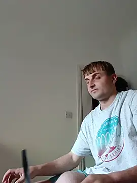 Snapshot of Eusuntnoulgigolo chatting on 06/05/26, 06:13 Eusuntnoulgigolo online show from 06/05/26, 06:13