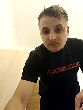 Snapshot of Eusuntnoulgigolo chatting on 02/04/26, 08:37 Eusuntnoulgigolo online show from 02/04/26, 08:37