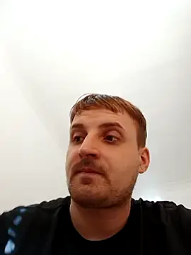 Snapshot of Eusuntnoulgigolo chatting on 02/14/26, 10:04 Eusuntnoulgigolo online show from 02/14/26, 10:04