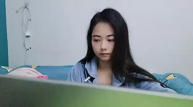 Snapshot of Lucy-xixi chatting on 02/23/25, 11:55 Lucy-xixi online show from 02/23/25, 11:55