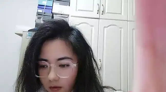 Snapshot of Lucy-xixi chatting on 02/22/25, 01:13 Lucy-xixi online show from 02/22/25, 01:13