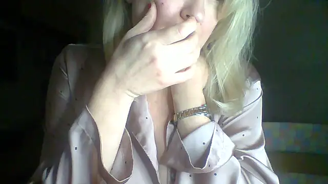 Snapshot of Mary888x chatting on 03/02/25, 08:57 Mary888x online show from 03/02/25, 08:57