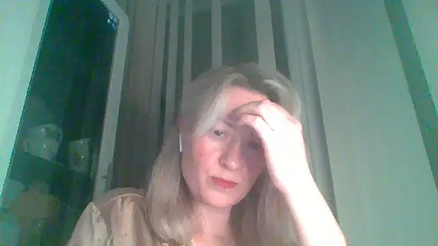 Snapshot of Mary888x chatting on 02/22/25, 05:46 Mary888x online show from 02/22/25, 05:46