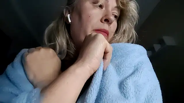 Snapshot of Mary888x chatting on 09/25/25, 07:53 Mary888x online show from 09/25/25, 07:53