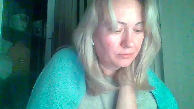 Snapshot of Mary888x chatting on 02/19/25, 07:26 Mary888x online show from 02/19/25, 07:26