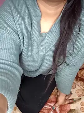 Snapshot of Sassy-soumu chatting on 02/25/25, 11:37 Sassy-soumu online show from 02/25/25, 11:37